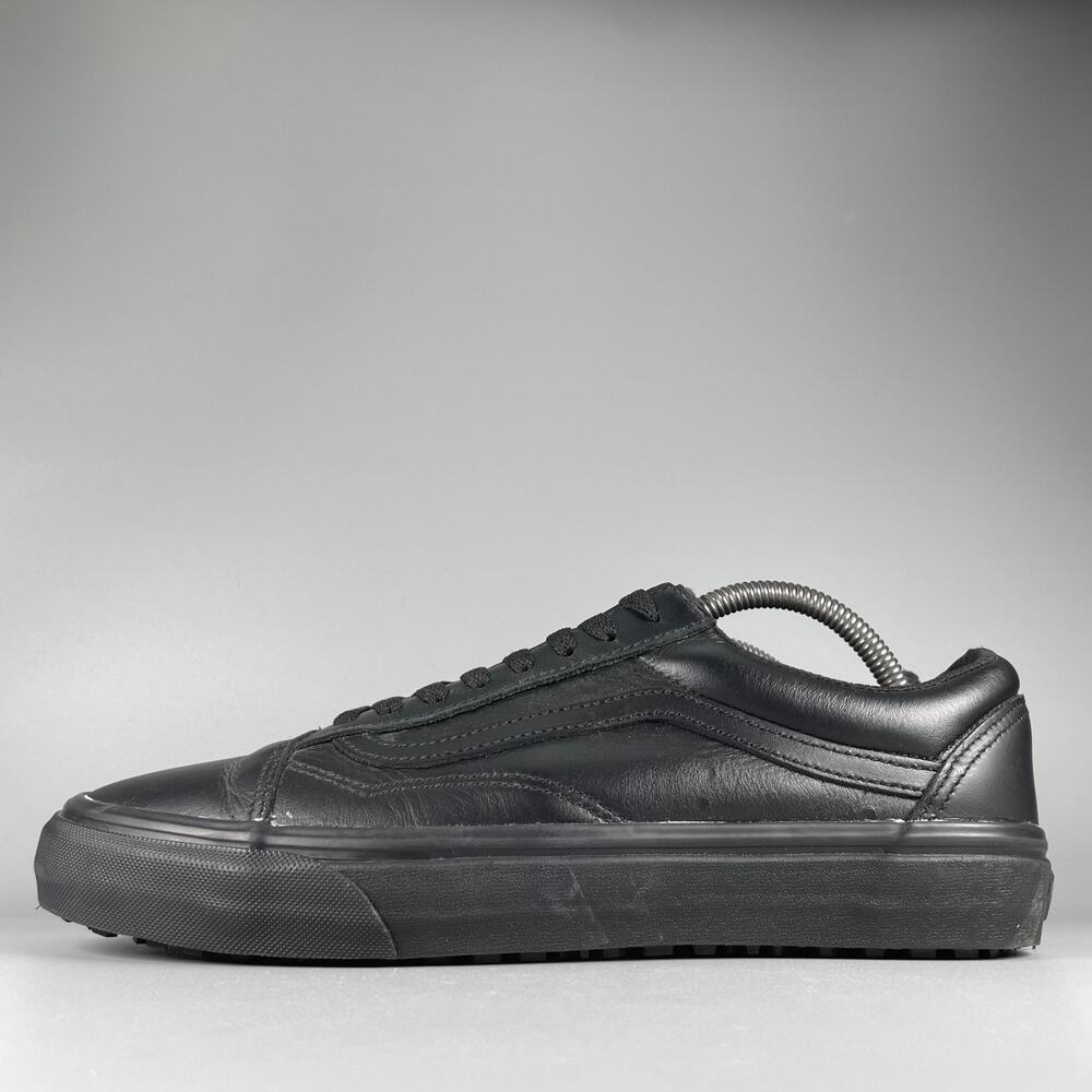 Vans Old Skool Men's 10.5 Black Leather Lace Up Skate Sneakers Casual Shoes EUC