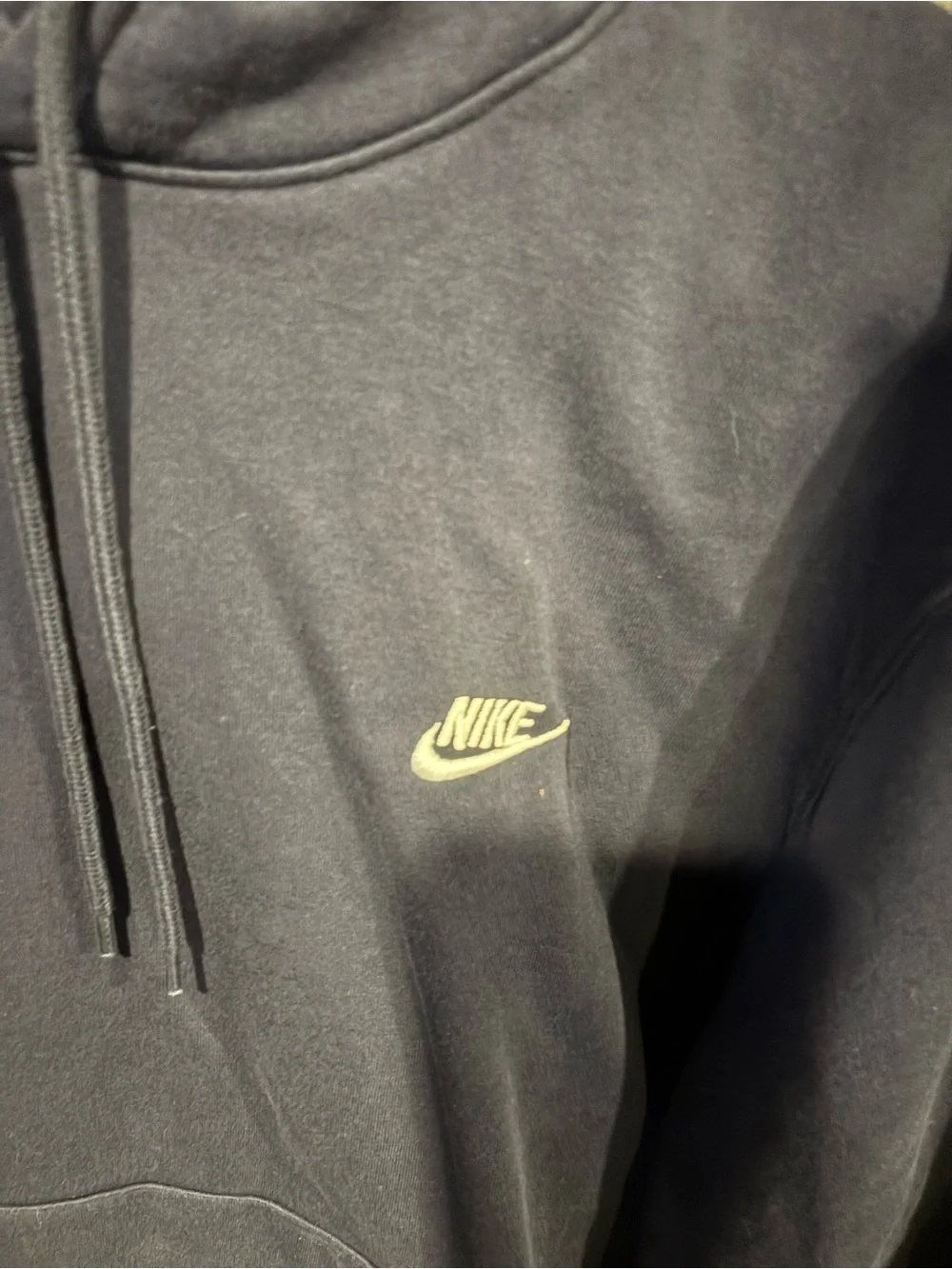 Nike Navy Blue Hoodie - Picture 2 of 6