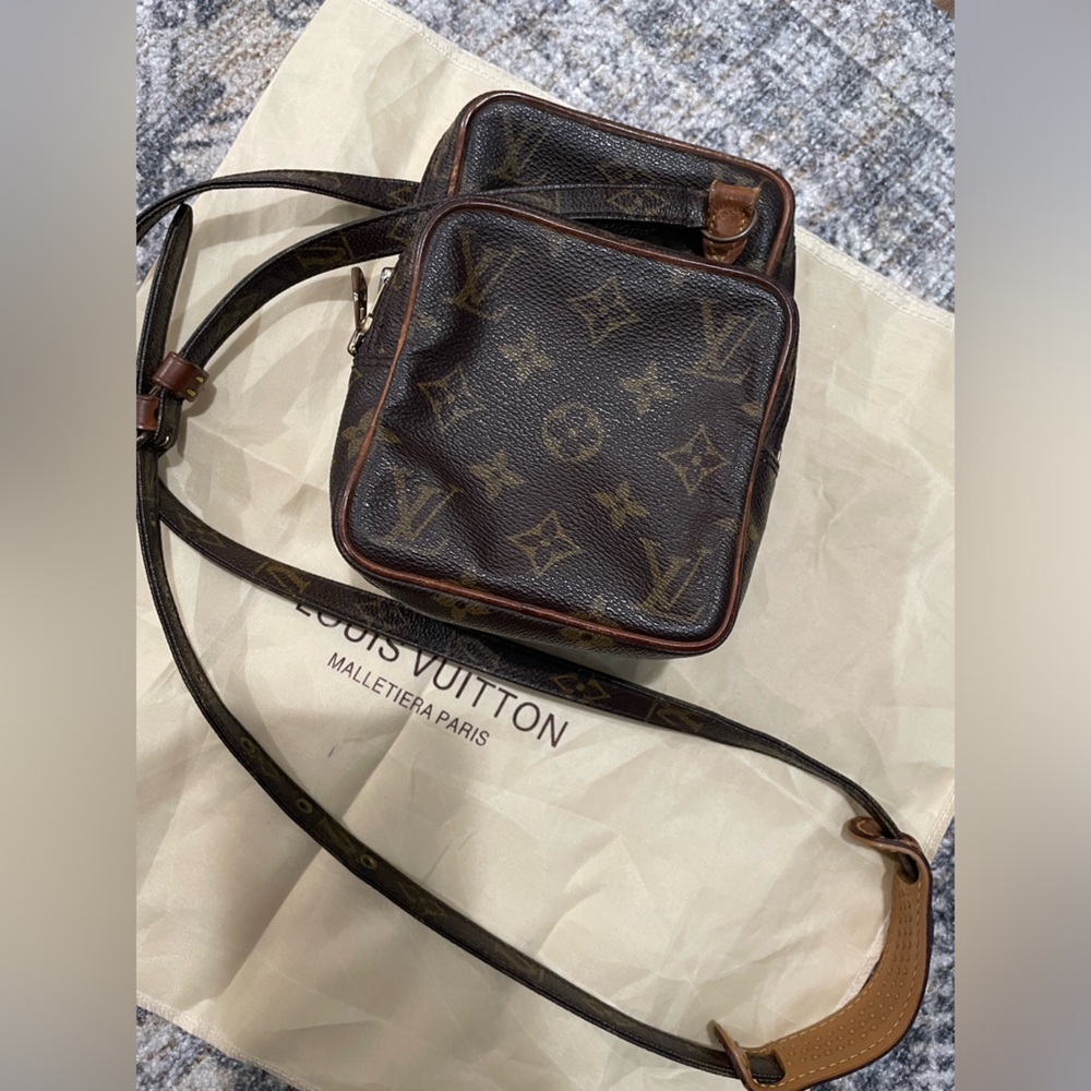 Louis Vuitton
LV monogram Mini Amazone Bag TH0960
