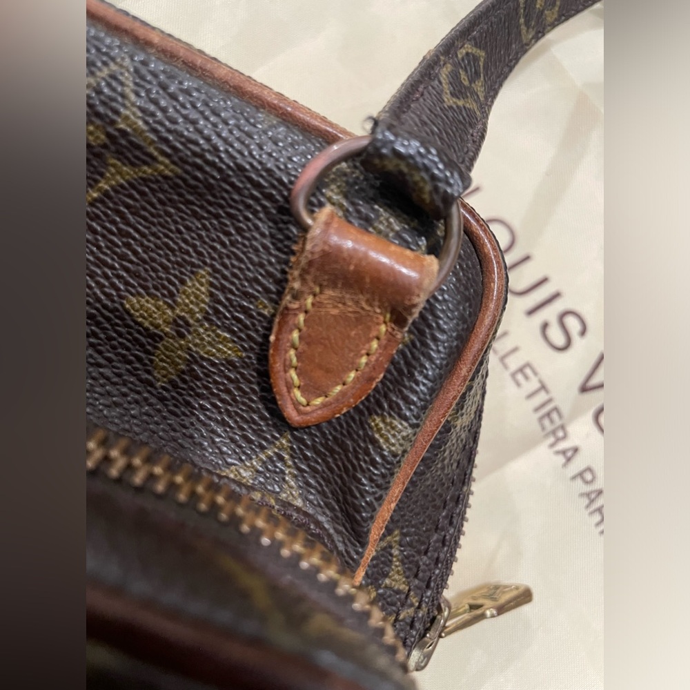 Louis Vuitton
‎ LV monogram Mini Amazone Bag TH0960 - Picture 13 of 14