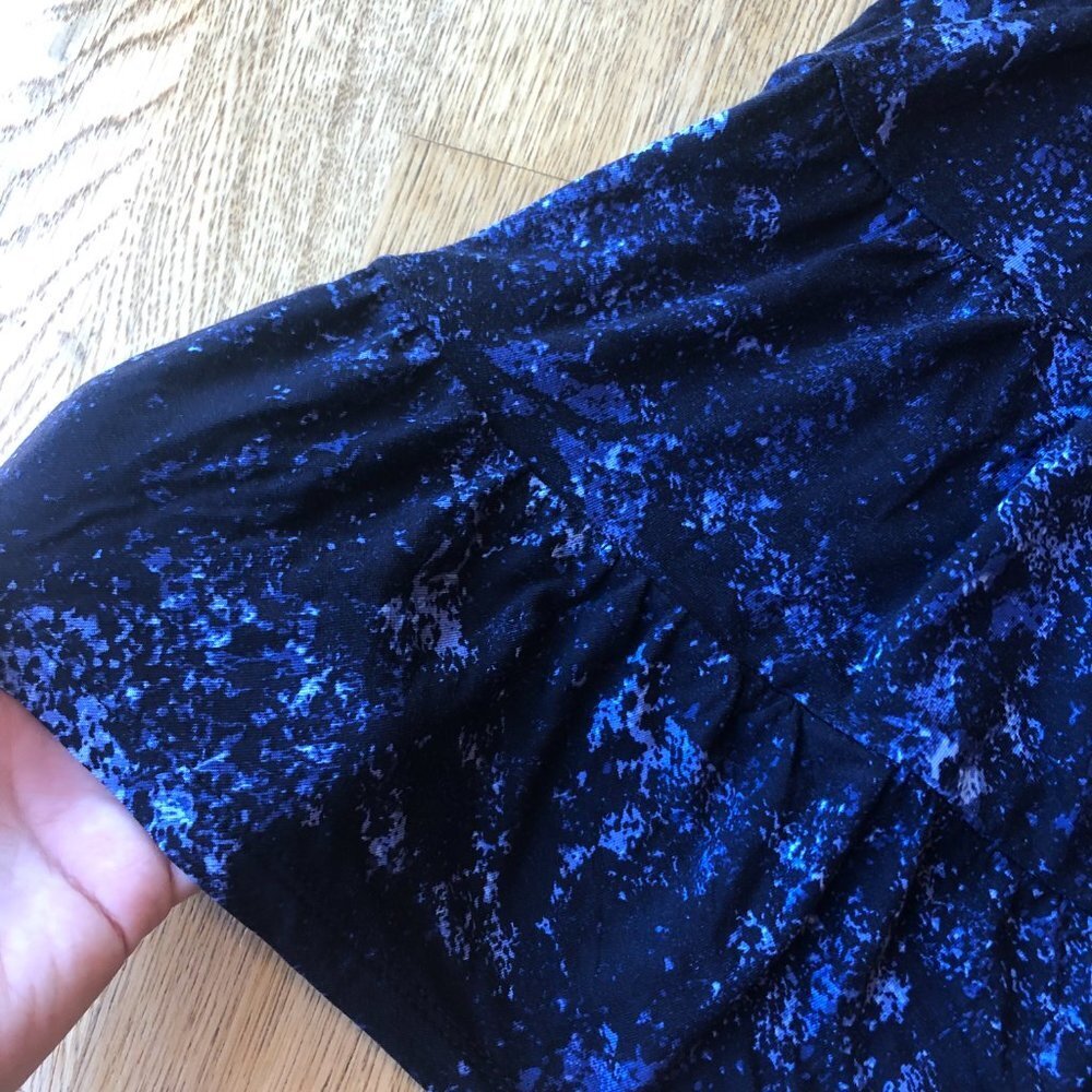 Lularoe Blue Talia Mini Skirt Size Large - Picture 3 of 9