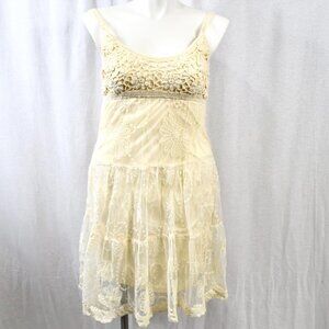 Pretty lace dress