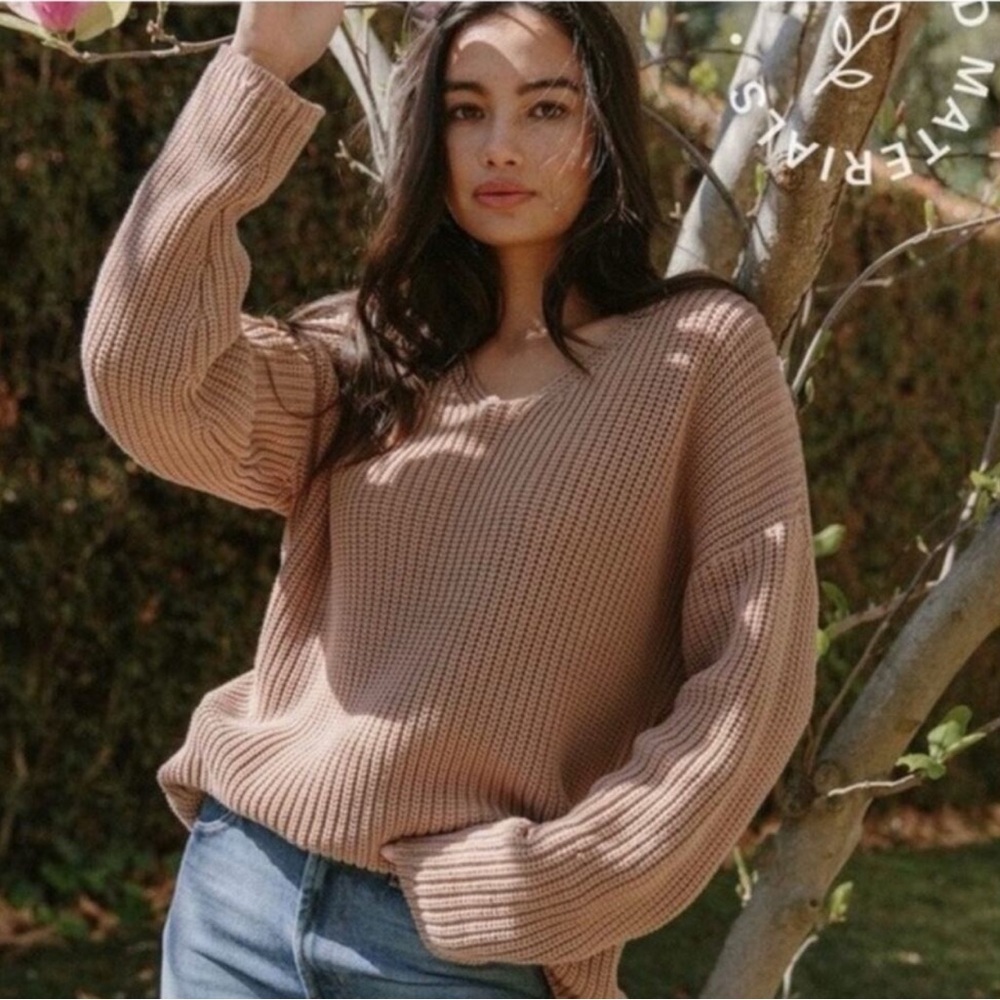 Jenni Kayne Cabin Fisherman Organic Cotton Blend Sweater Tan Brown V-neck