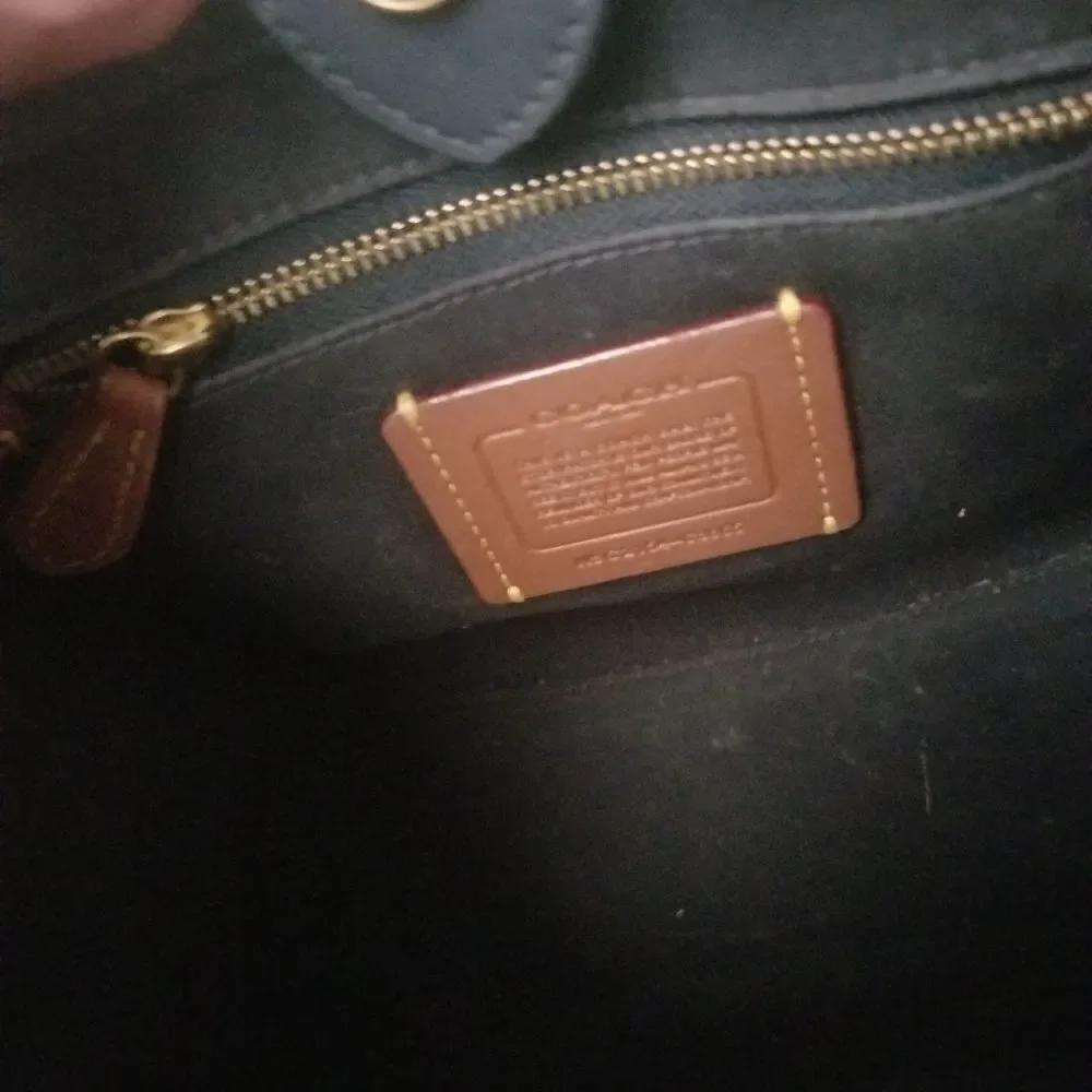 Coach Crossbody - Picture 7 of 7