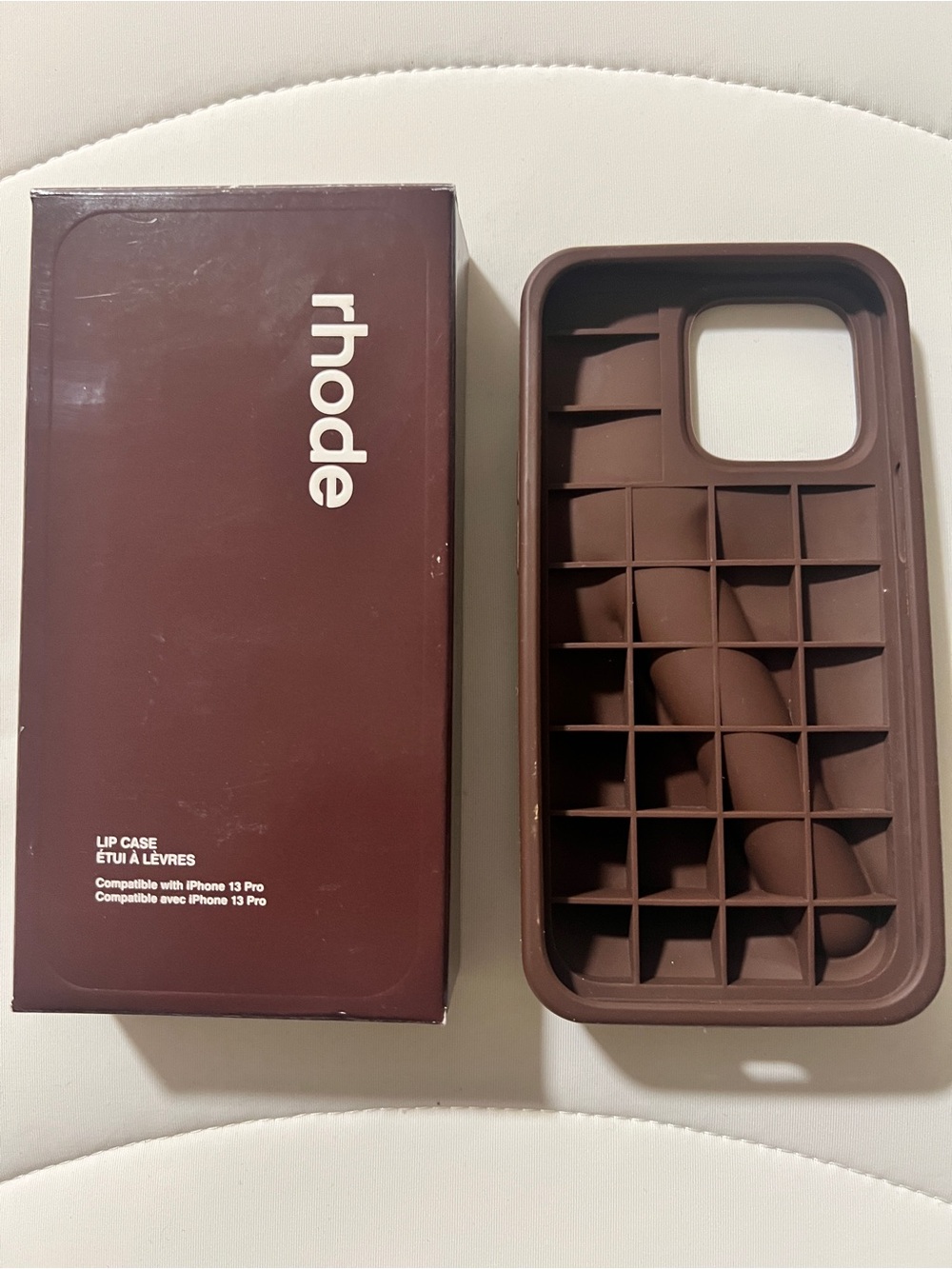 LNIB rhode iPhone 13 Pro Espresso Peptide Lip Holder Silky Silicone Case - Picture 8 of 14