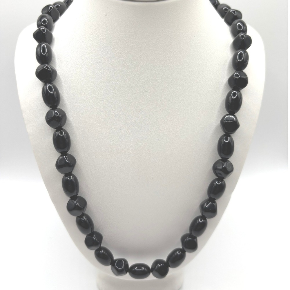 VIntage Trifari‎ Black 28" Bead Necklace Gold Tone Clasp Minimalist