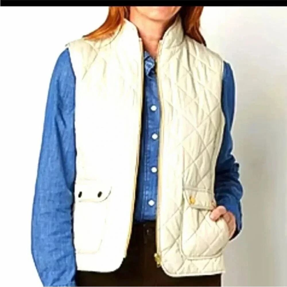 St. John's Bay Off-White Quilted Vest - Picture 5 of 6