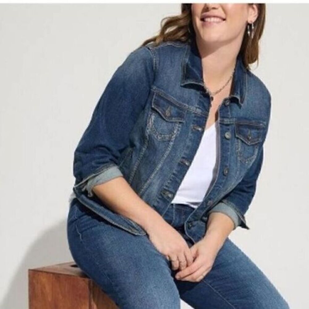 TORRID Women’s Denim Jean Jacket Coat Trucker Style Stretch