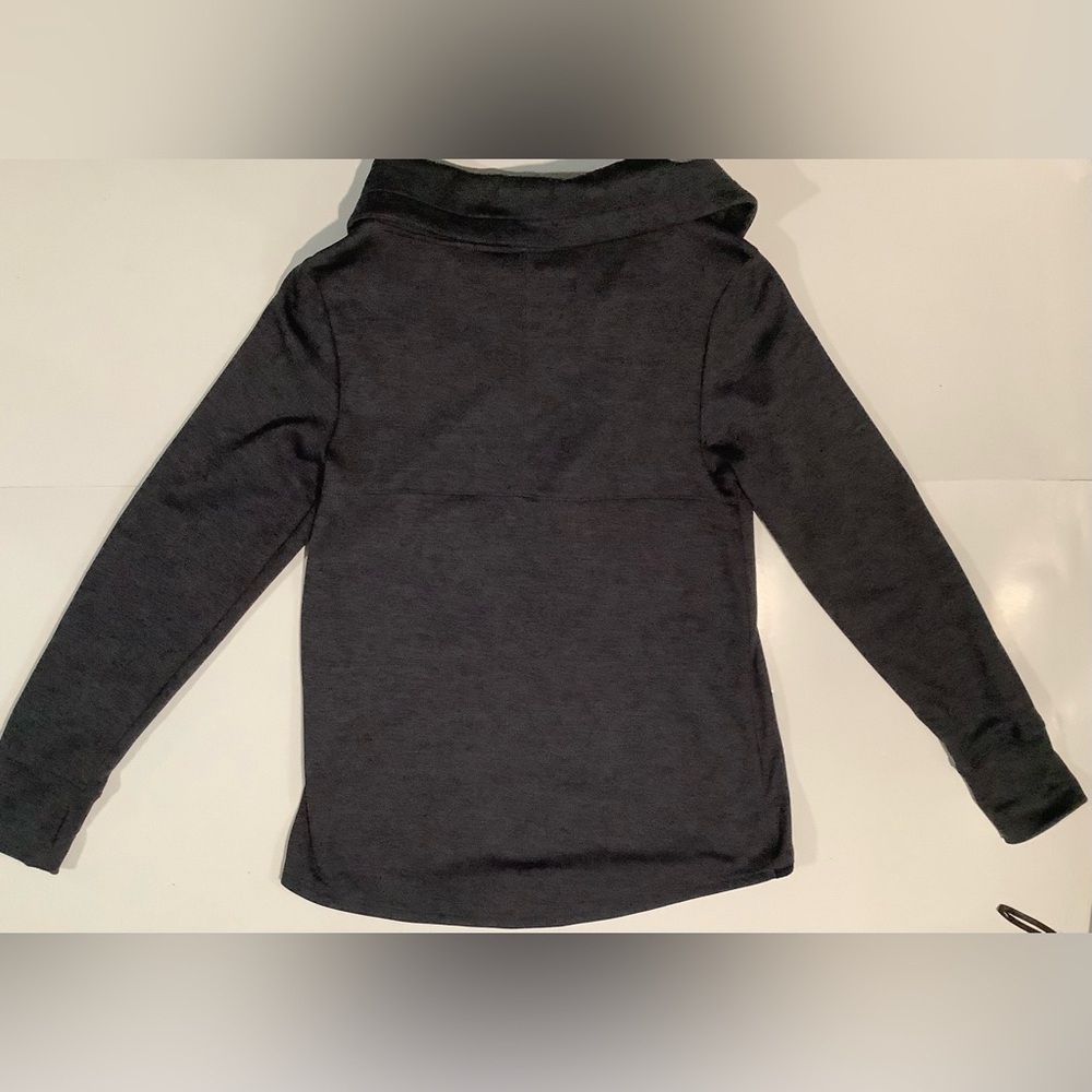 Champion grey asymmetrical full zip lightweight jacket Small thumb holes - Picture 3 of 7