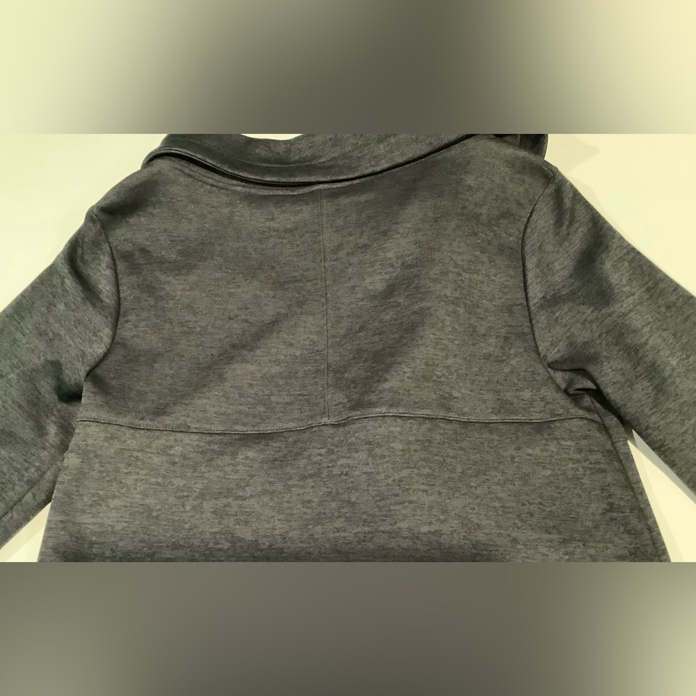 Champion grey asymmetrical full zip lightweight jacket Small thumb holes - Picture 4 of 7