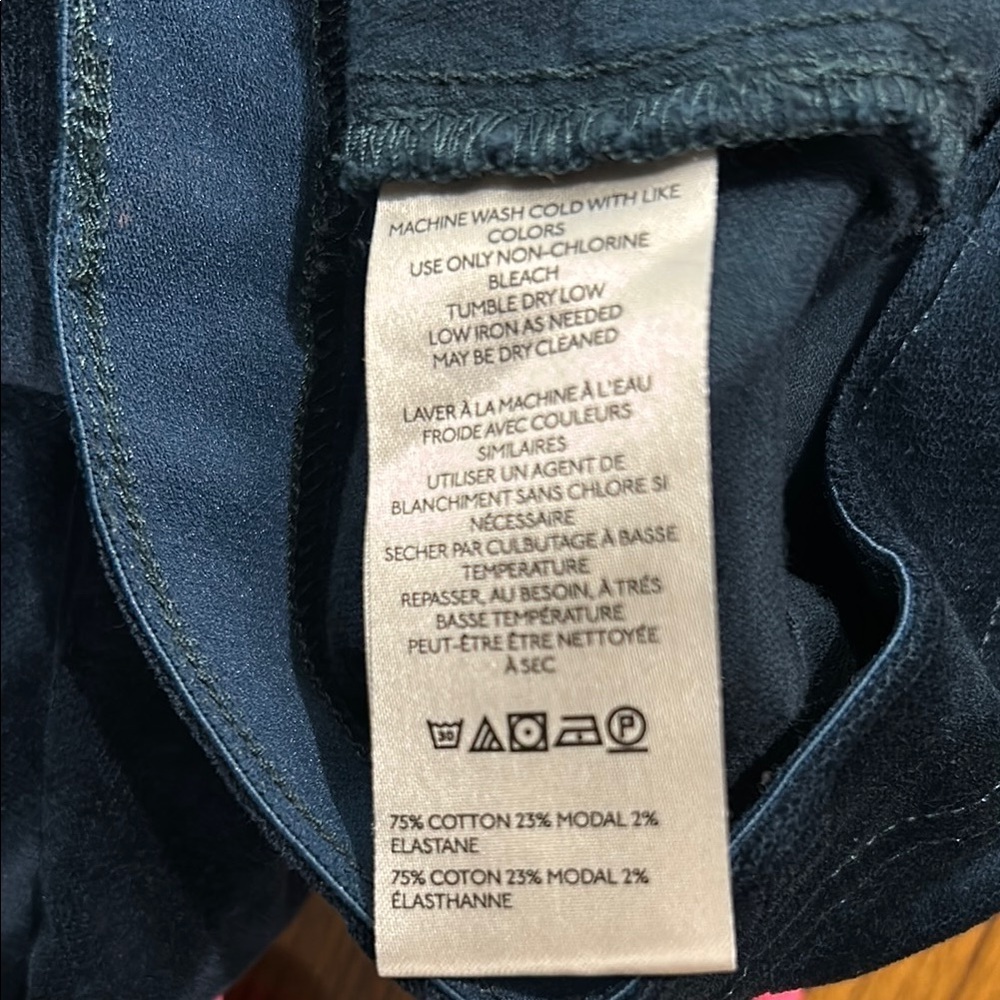 Pilcro Women's Velvet Flare Jeans, Size 30 - Picture 8 of 9