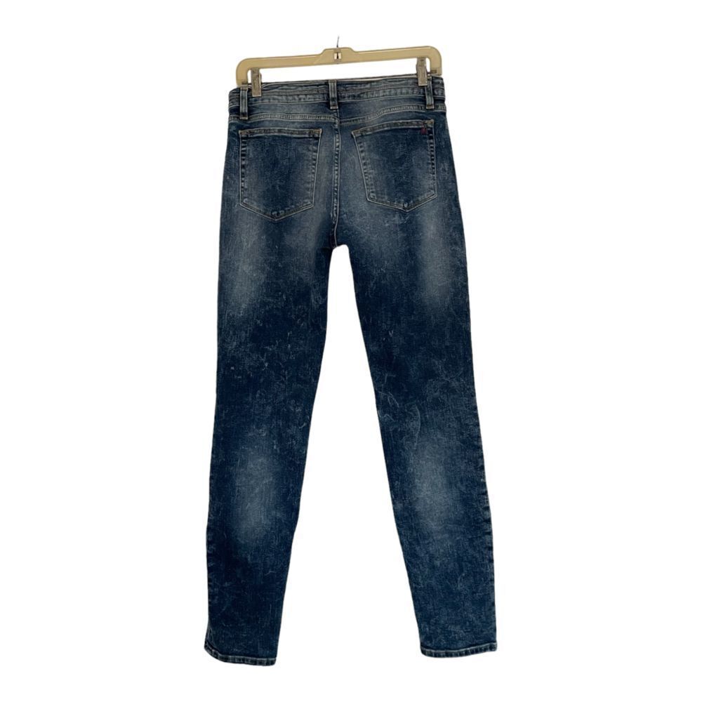 Levi’s Straight Leg Jean - 7