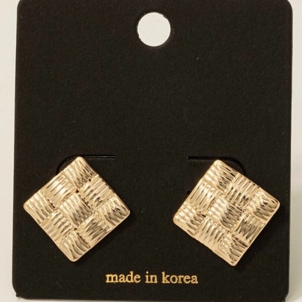 ANNA GOLD SQUARE WOVEN EARRINGS