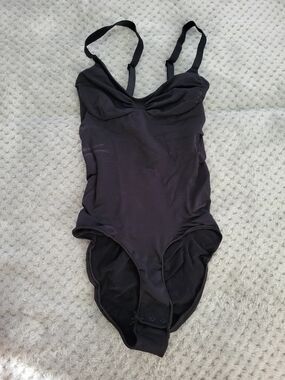 SKIMS Black Shapewear Bodysuit Xxs