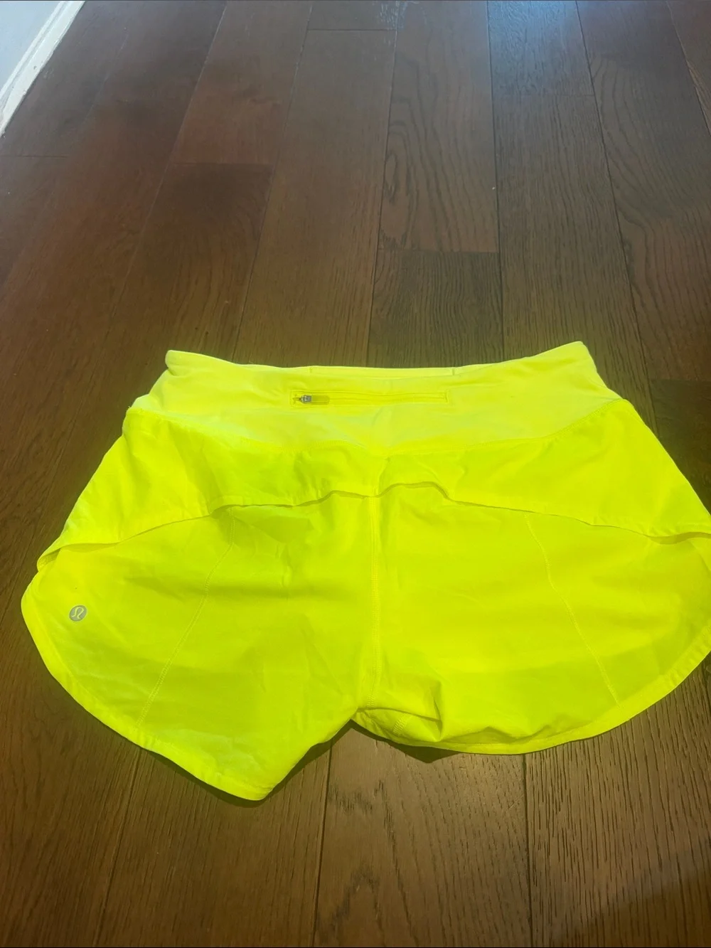 lululemon athletica Neon Yellow Women's Speed Up Shorts - Picture 2 of 4