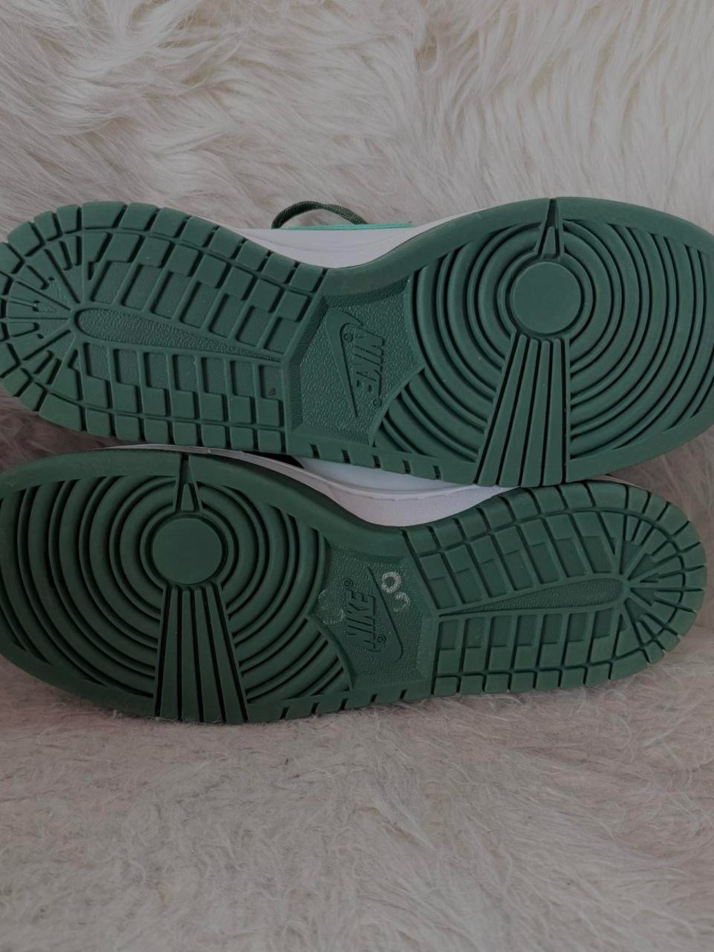 Nike dunk lows - Picture 3 of 5
