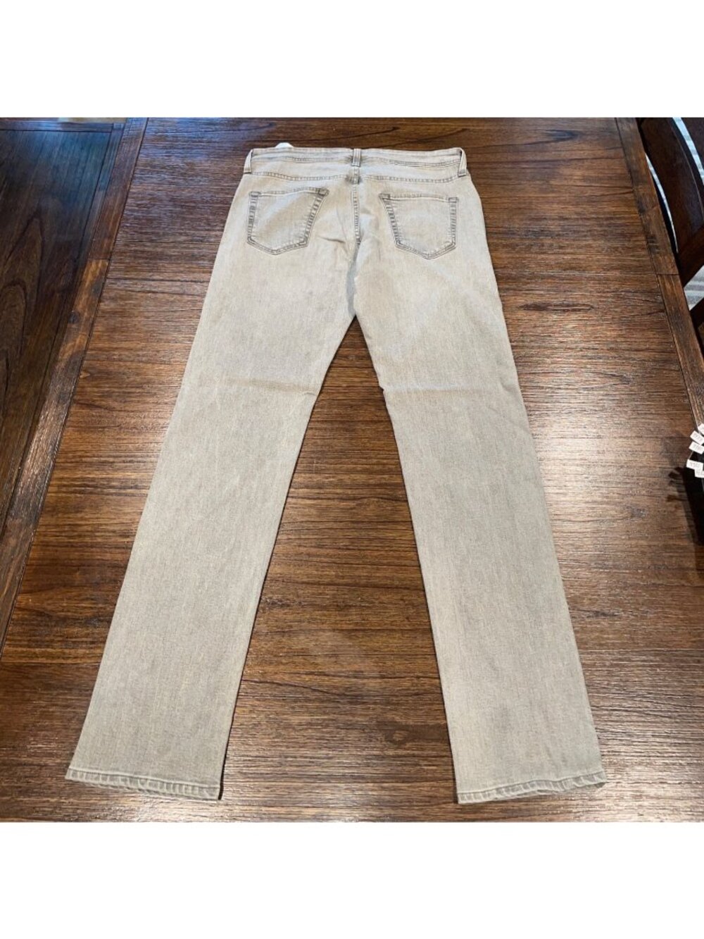 AG Tellis Slim Jean Mens 32x34 Light Gray Ruff Distressed Stretch Grunge Denim - Picture 4 of 12
