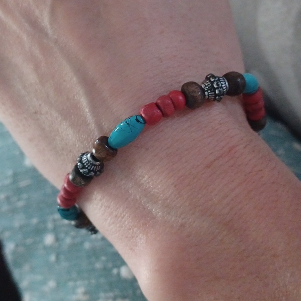 Stretchy bracelet