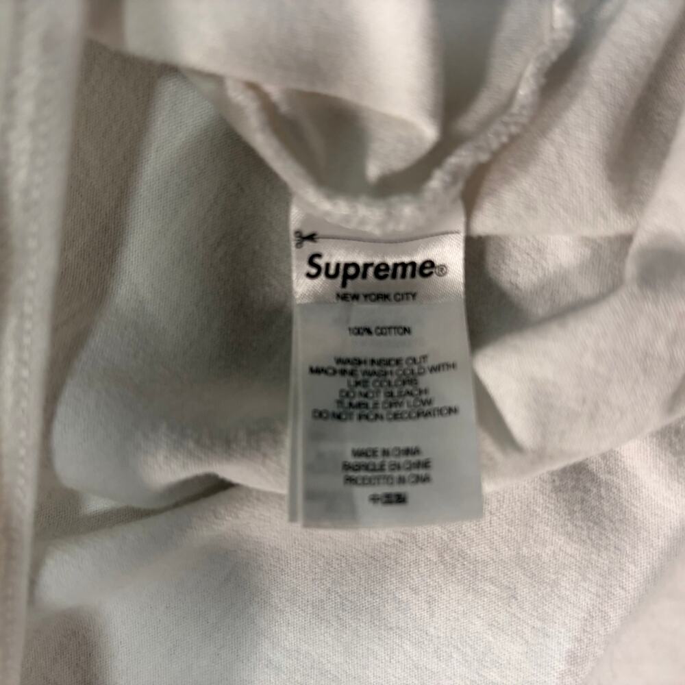 Supreme Logo White Graphic T Shirt - Picture 3 of 6