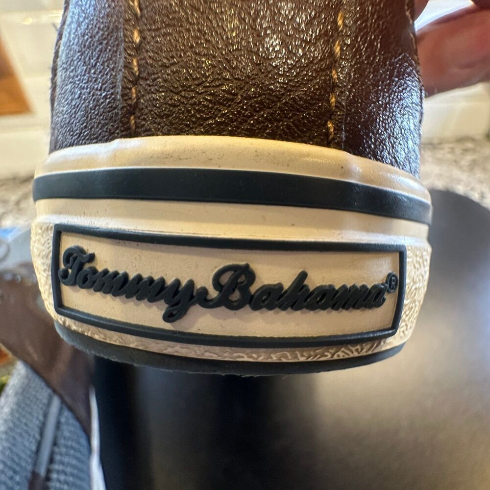 Tommy Bahama Sneakers Men's 10 - Picture 3 of 12
