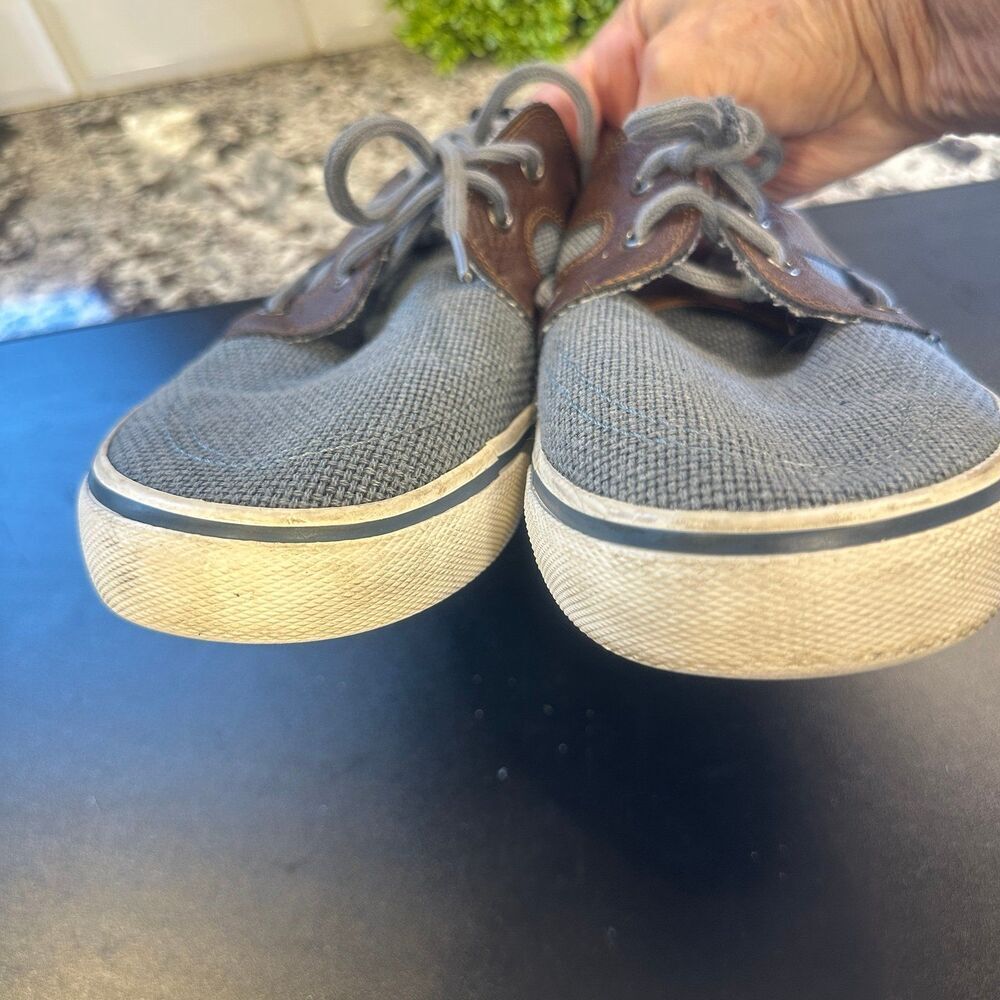 Tommy Bahama Sneakers Men's 10 - Picture 7 of 12