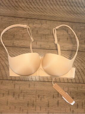 SKIMS Nude/Beige Strapless Push-Up Bra