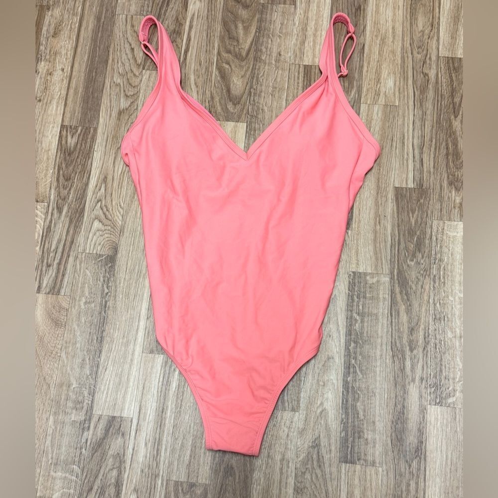 NWT Kona Sol V-Neck One Piece Swimsuit