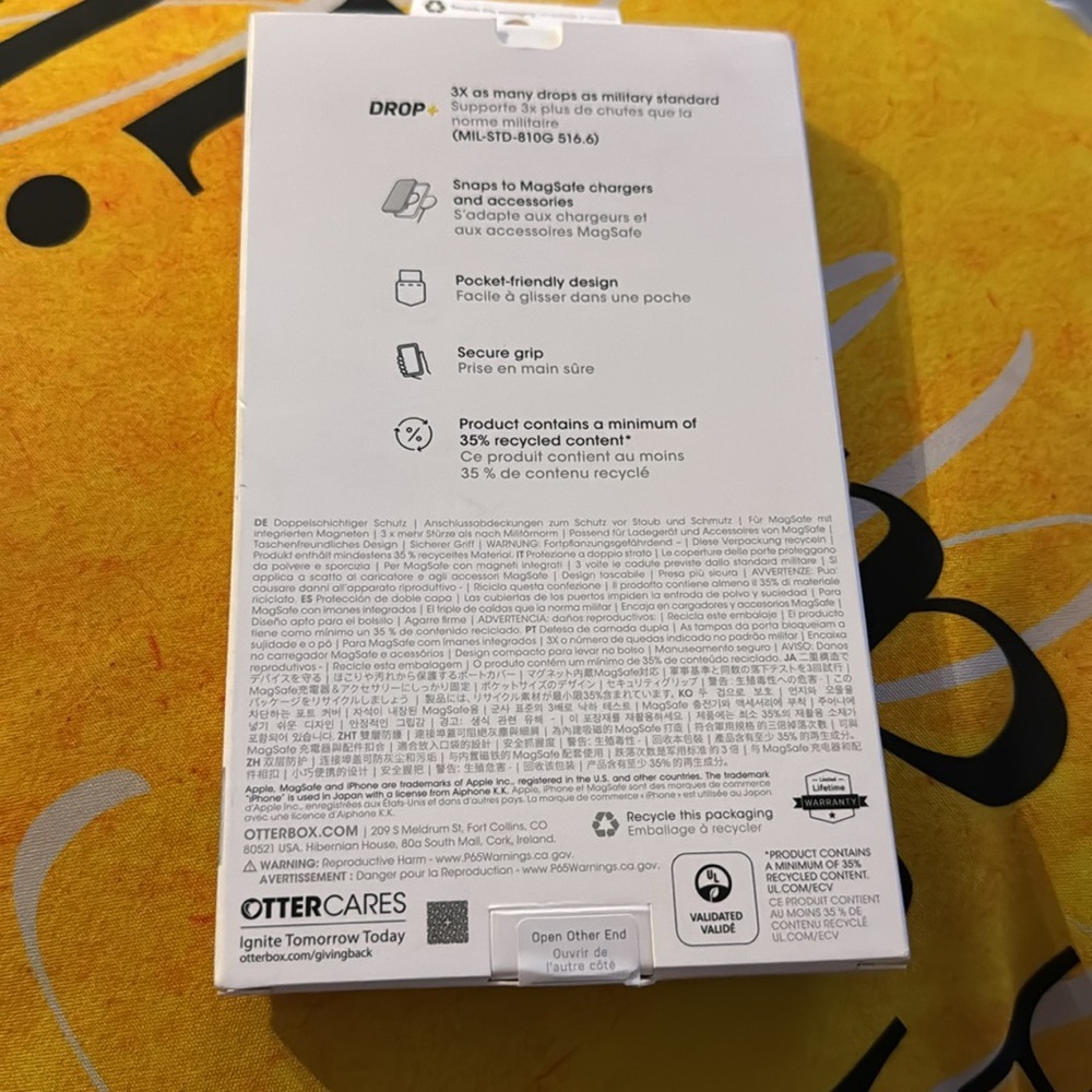 OtterBox - Commuter Series‎ Hard Shell for Apple iPhone 2024 - Picture 3 of 3