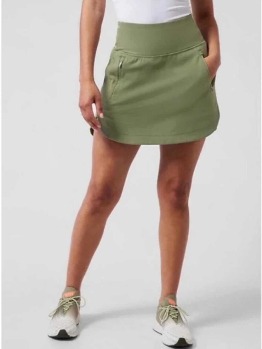 Athleta Fairway Golf Skort; EUC; Size XL; Sage Green