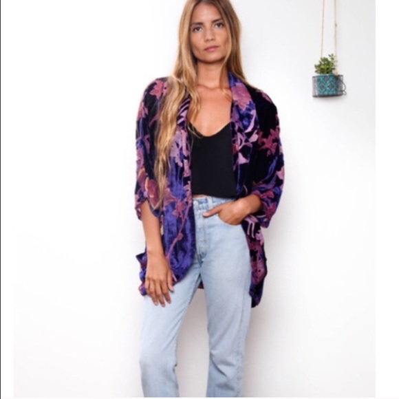💋HOST PICK- The Drappy Blazer by Flynn Skye