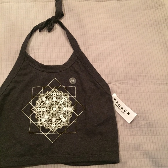 NWT LA Hearts Cropped Mandala Halter