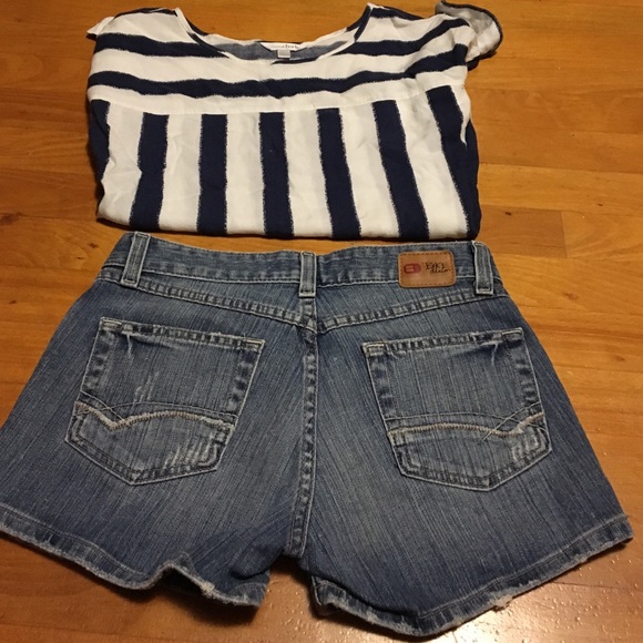 BKE shorts with free charming top - Picture 2 of 3