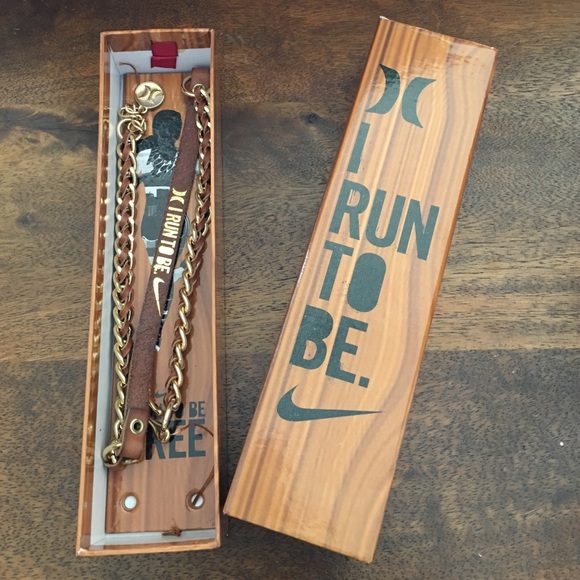 Lululemon Nike I Run To Be wrap bracelet.