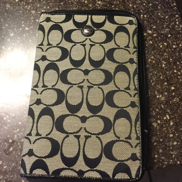 Coach Nook Case