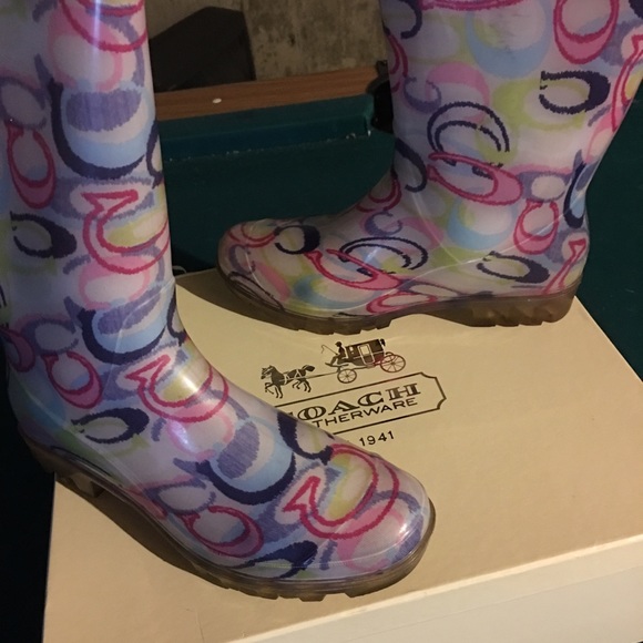 Coach boots