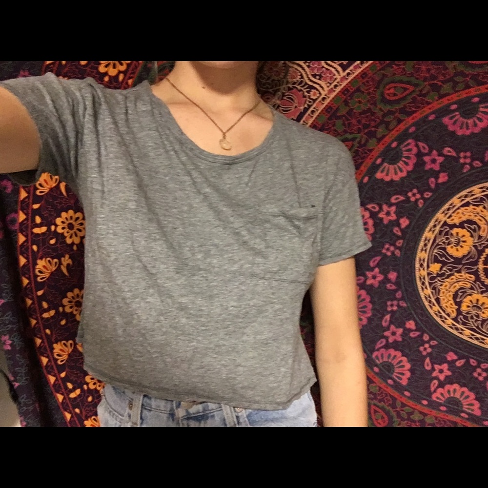 gray loose crop top - Picture 2 of 2