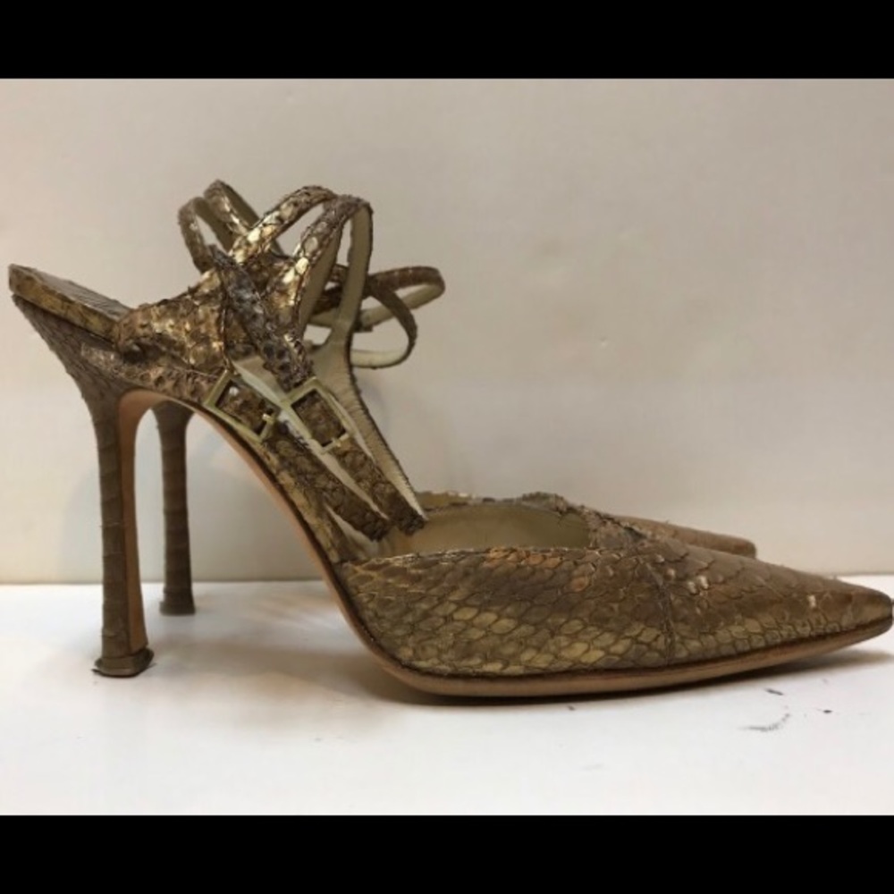 Jimmy Choo Gold tone snakeskin pumps - Picture 3 of 8