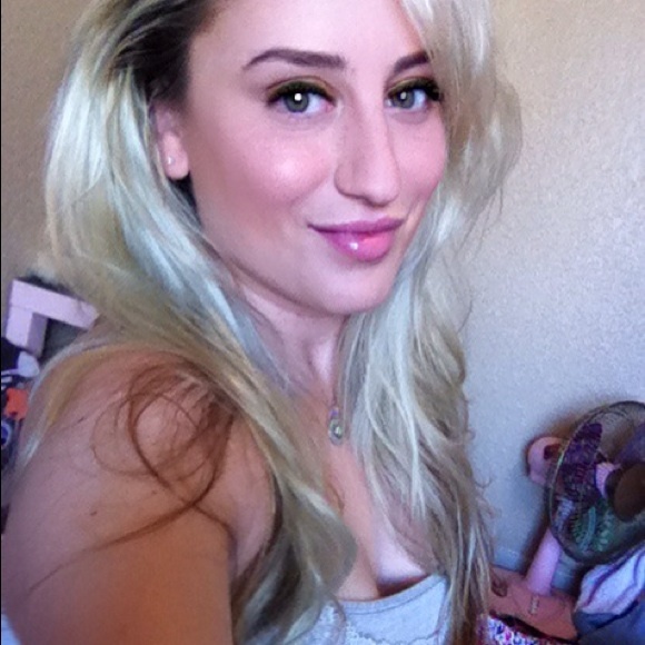 meleniaastoria